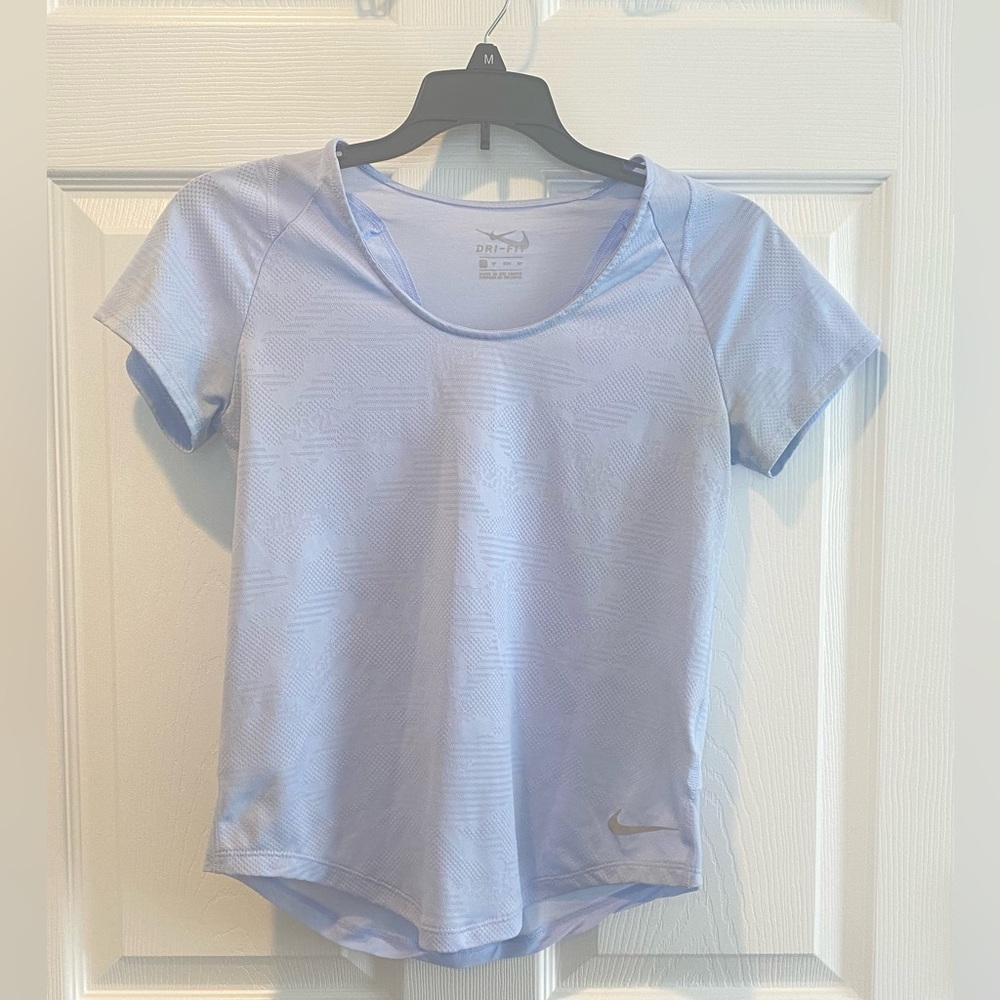 Women’s Light Blue Breathable Nike Dri-Fit Short Sleeve Workout Top Size XS
